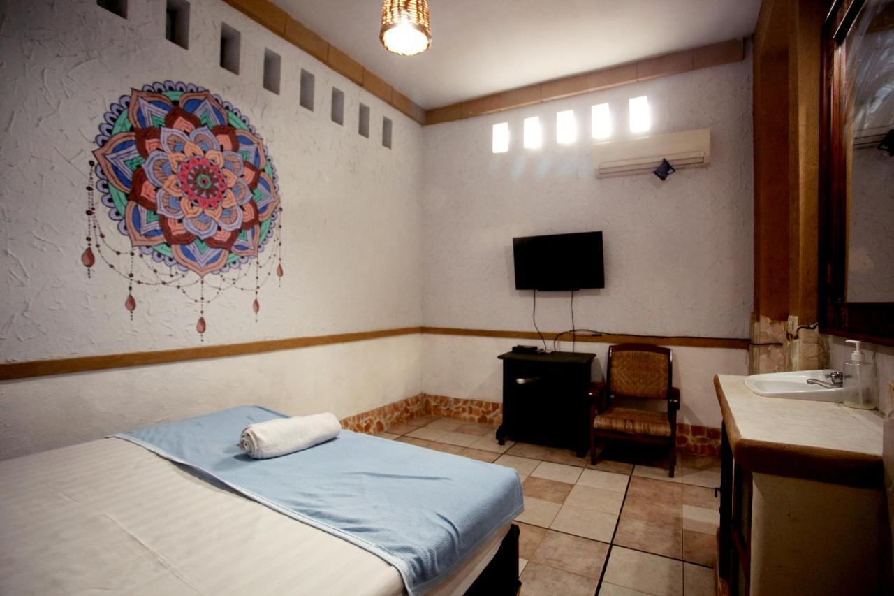 Budarno Homestay Kejayan Esterno foto