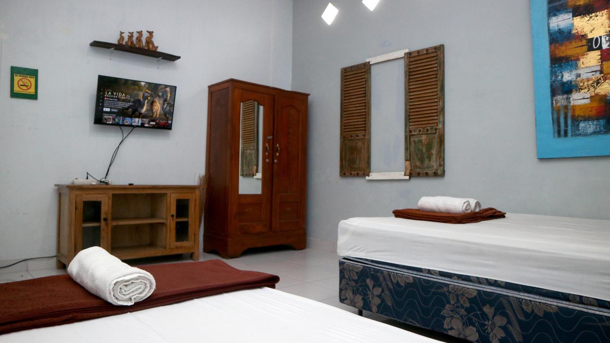 Budarno Homestay Kejayan Esterno foto