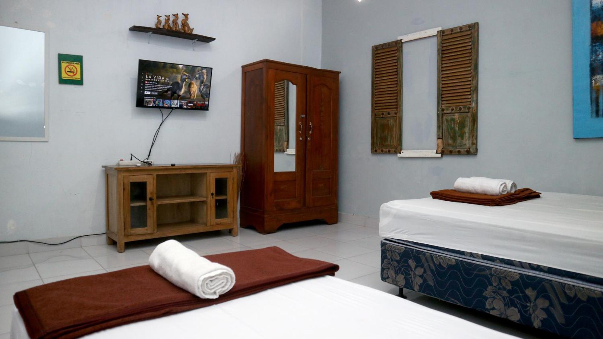 Budarno Homestay Kejayan Esterno foto
