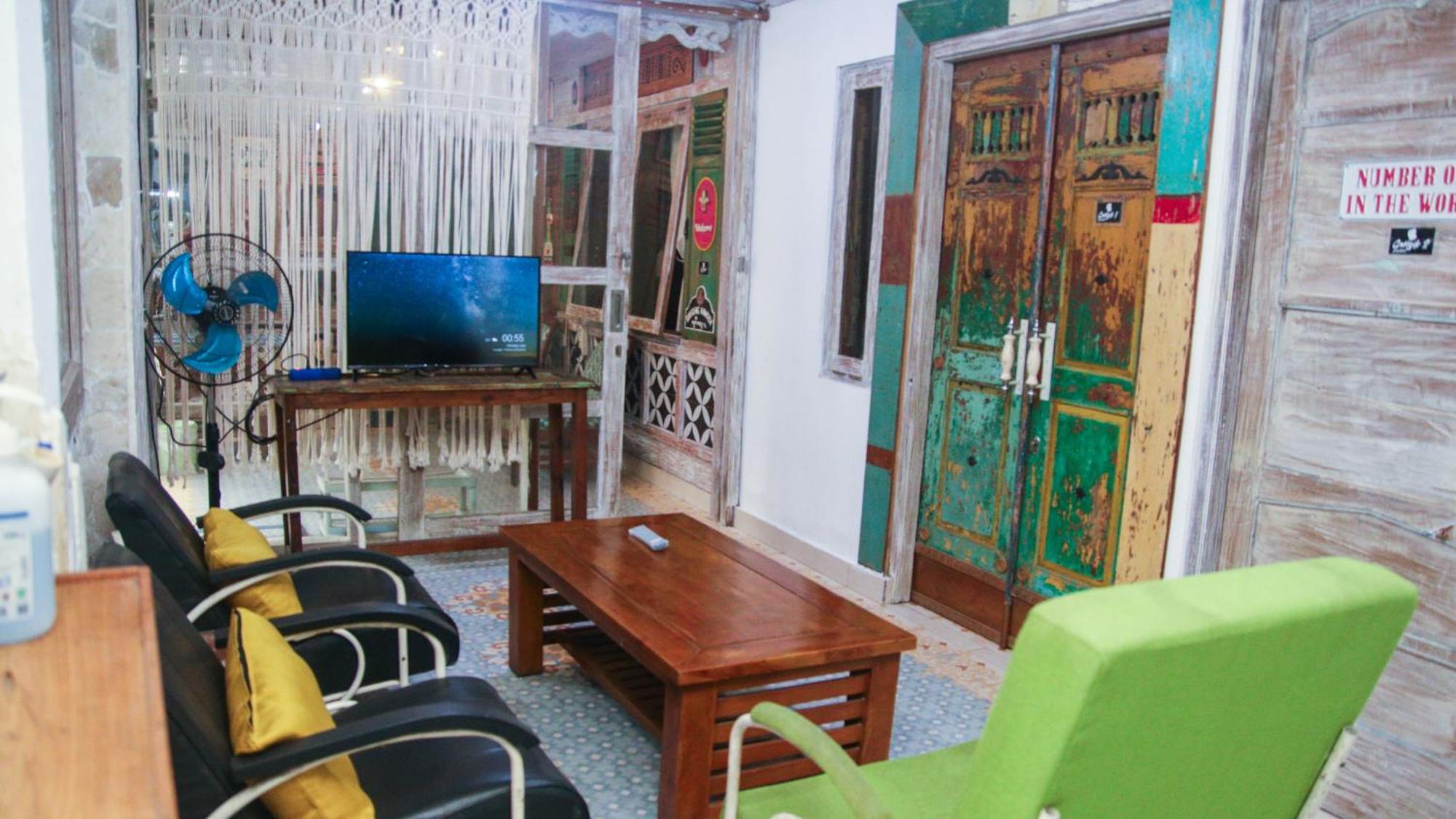 Budarno Homestay Kejayan Esterno foto